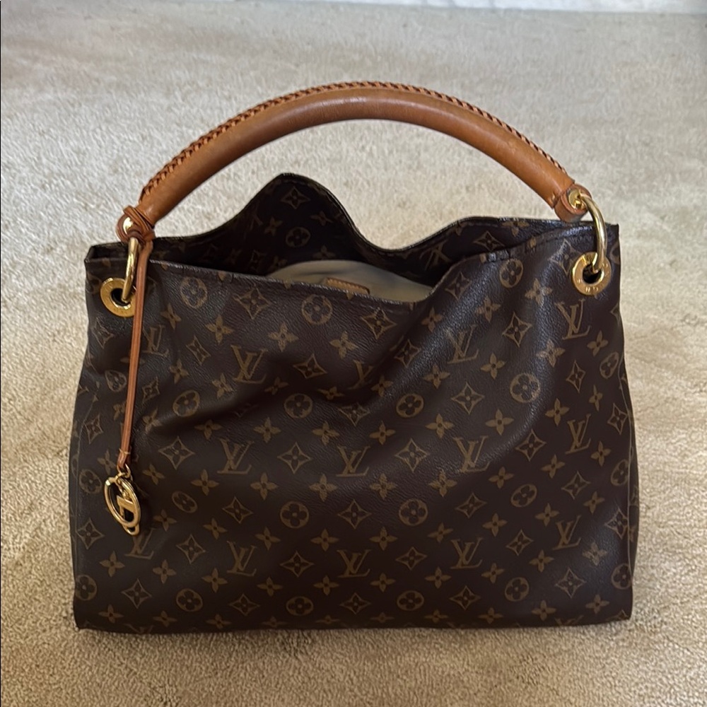Louis Vuitton Brown Monogram Shoulder Bag with Vachetta Leather